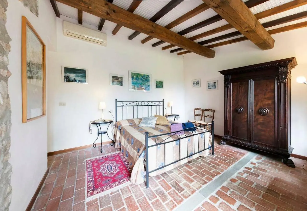Gospodarstwo agroturystyczne Willa Agriturismo Torre Del Castellano Ruota Włochy